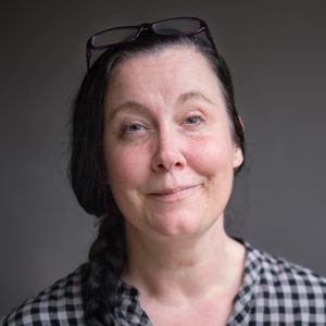 Porträtt på Elin Johansson